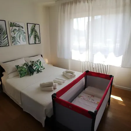 Apartment Convenient Family With Private Parking Mestre