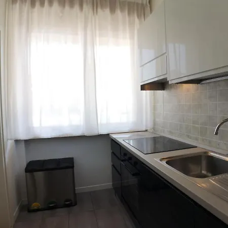 Apartment Convenient Family With Private Parking