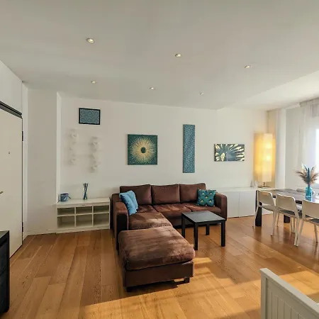 Apartment Convenient Family With Private Parking